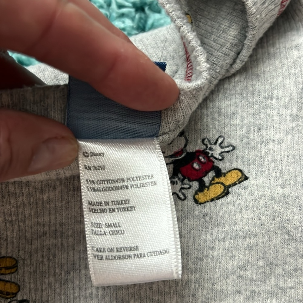 Mickey Mouse Disney pajama set Christmas - Picture 8 of 9